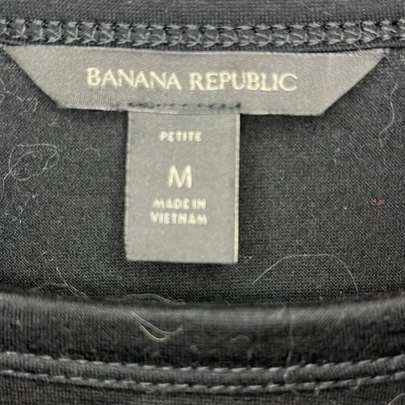 Banana Republic | like new condition | cropped | short sleeve - Picture 2 of 5